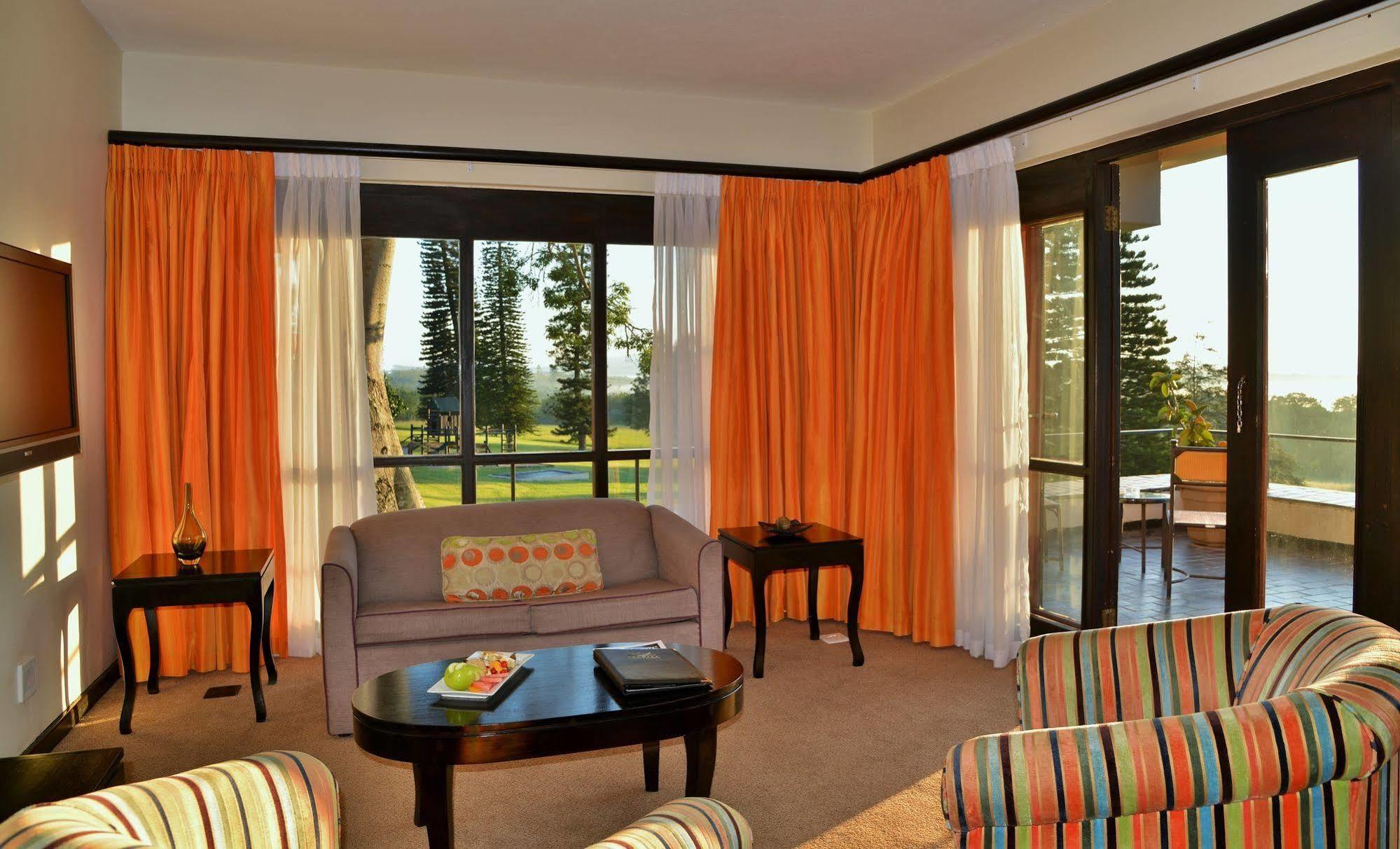 Protea Hotel Winkler White River Exterior photo